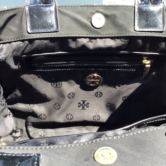 Tory Burch Ella Diamond Print Tote - Picture 16 of 16